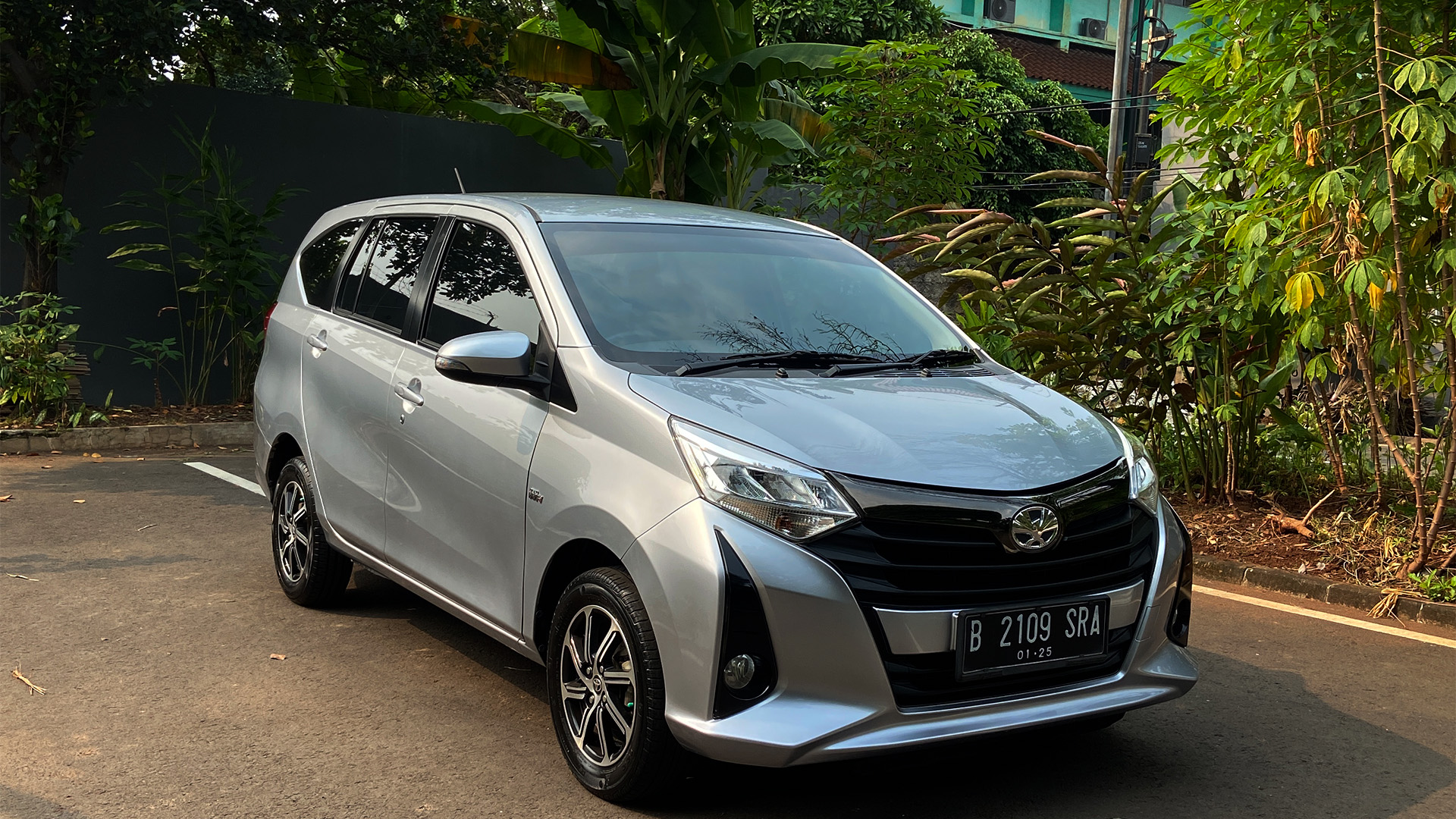 DAIHATSU Calya G 2019 - Foto 2