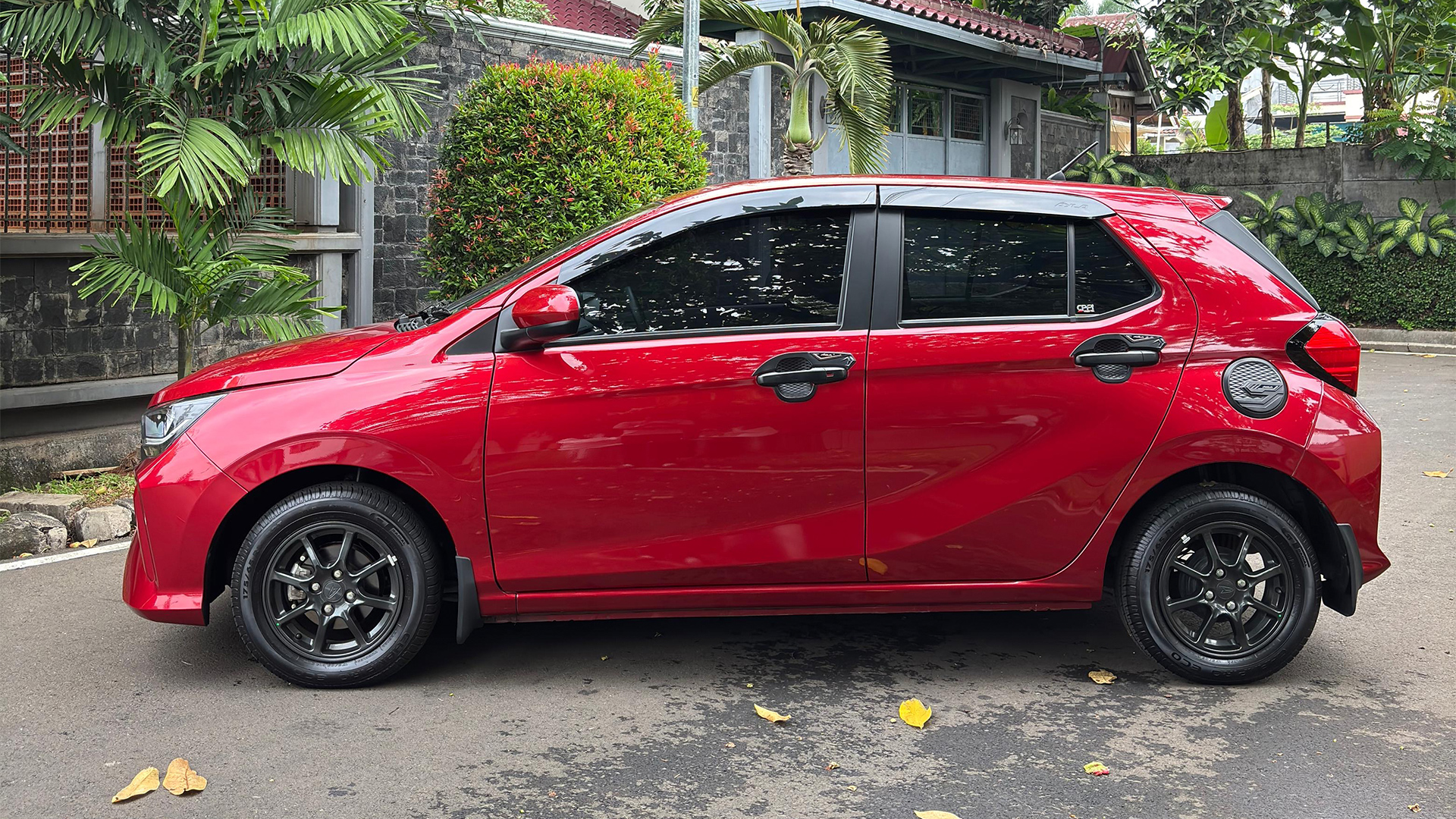 DAIHATSU Ayla R 2024 - Foto 3