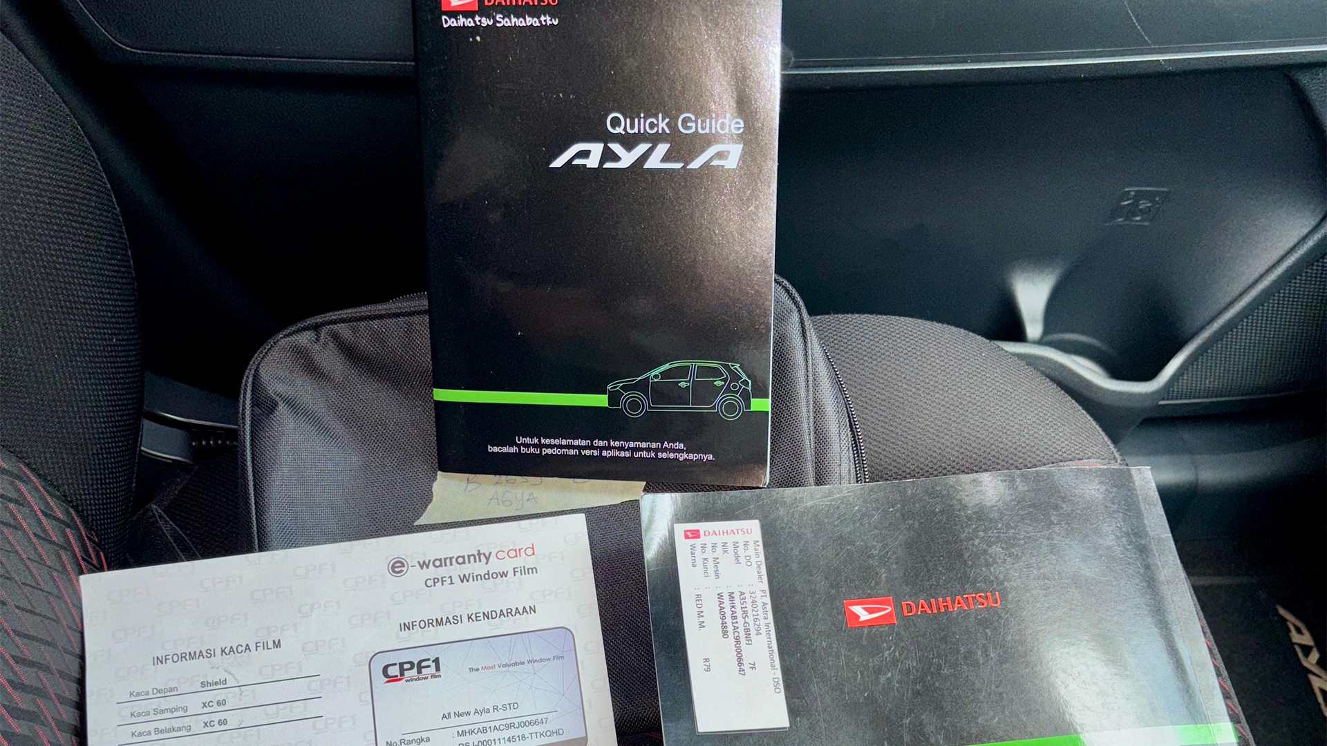 DAIHATSU Ayla R 2024 - Foto 7