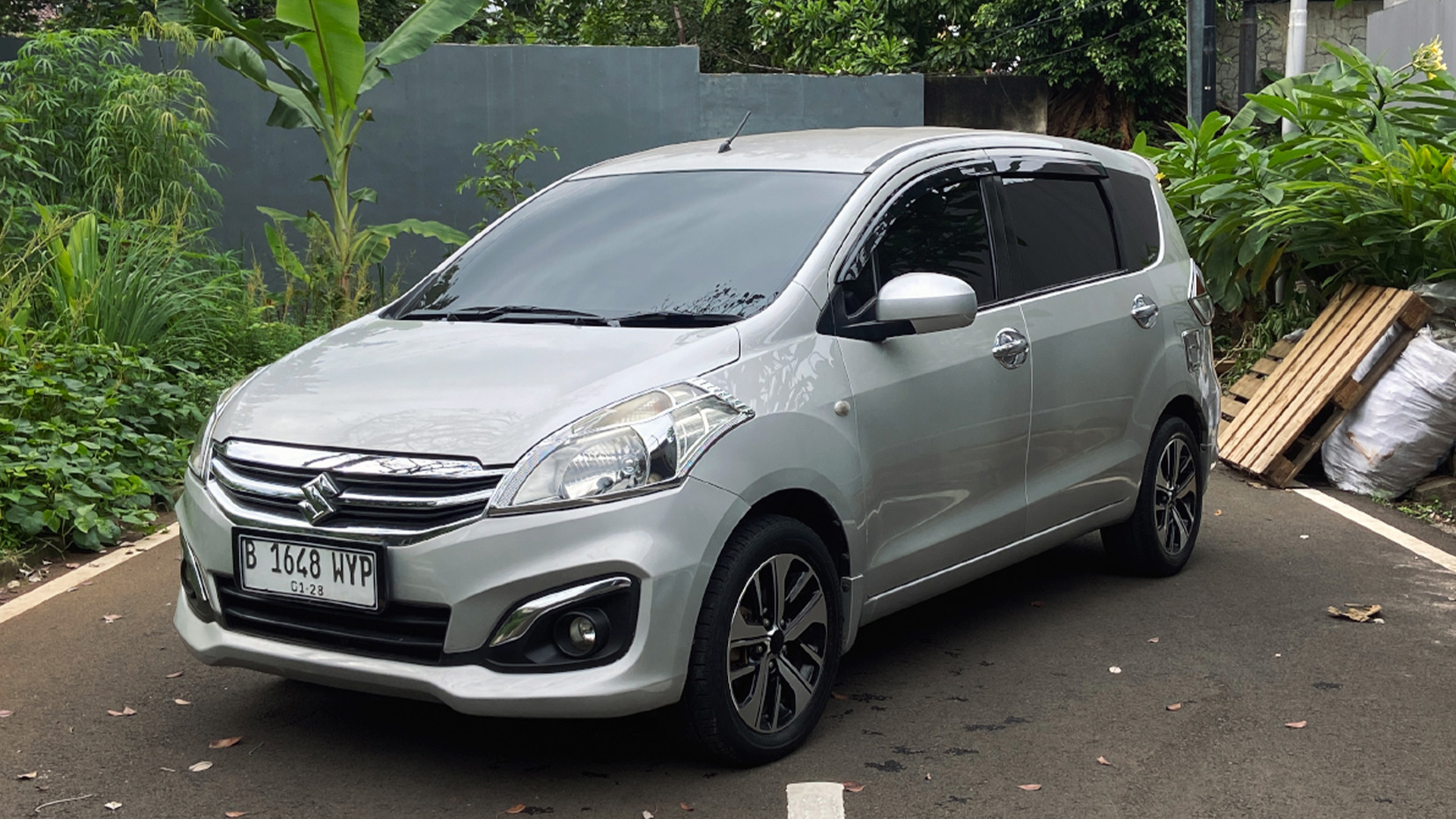 SUZUKI Ertiga G L