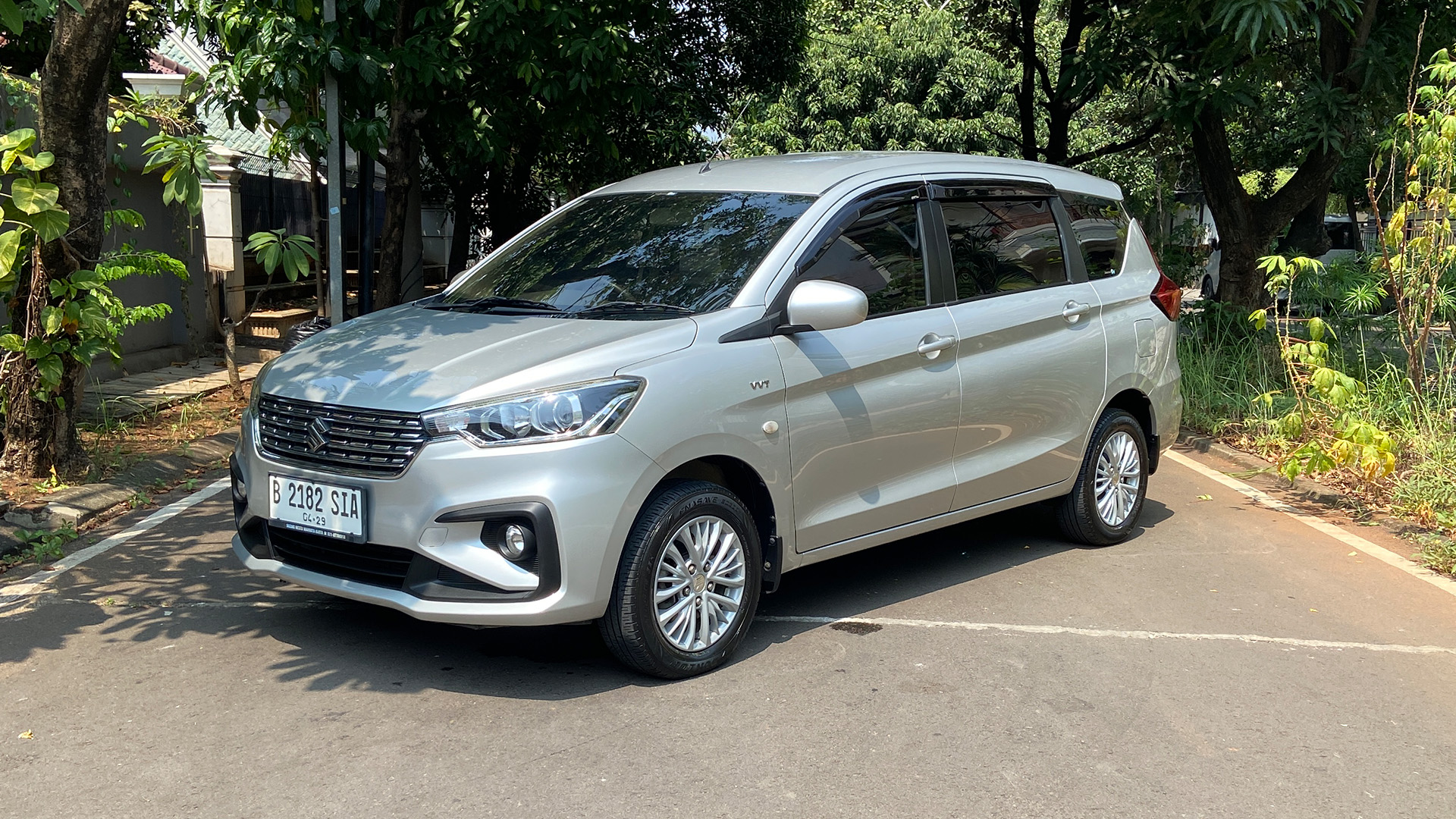 SUZUKI Ertiga G L