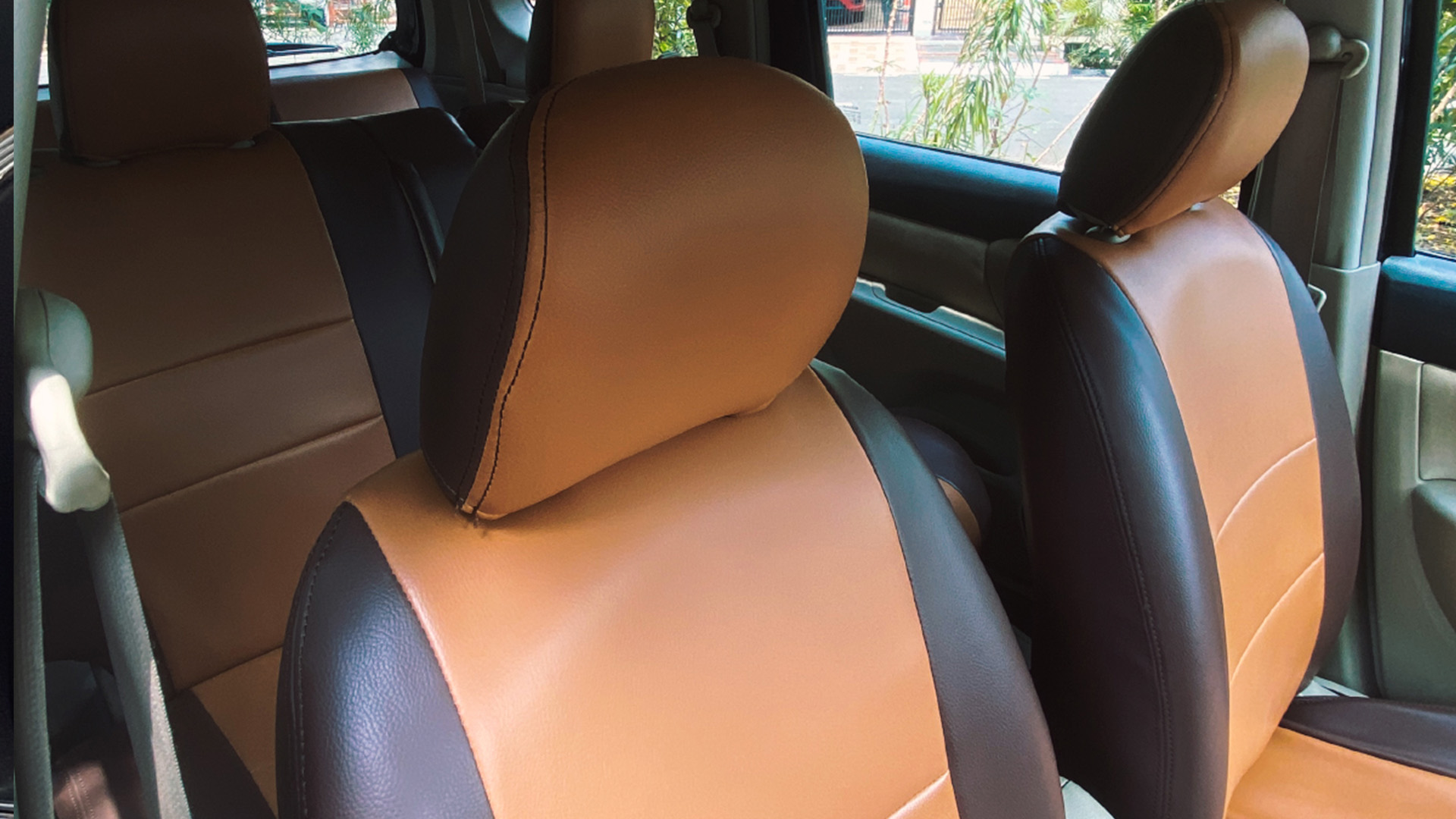 NISSAN Livina X V 2014 - Foto 5