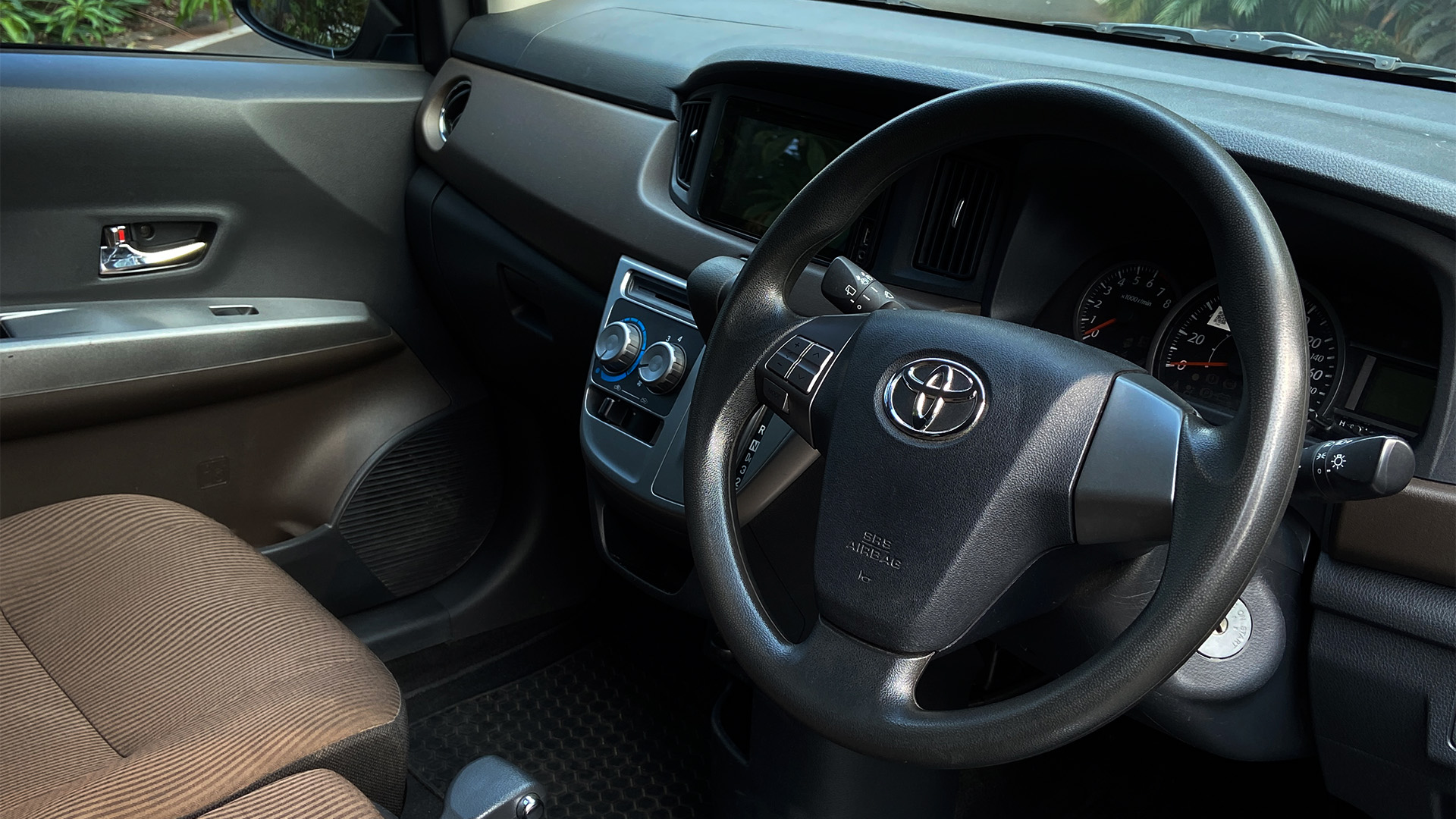 DAIHATSU Calya G 2019 - Foto 7