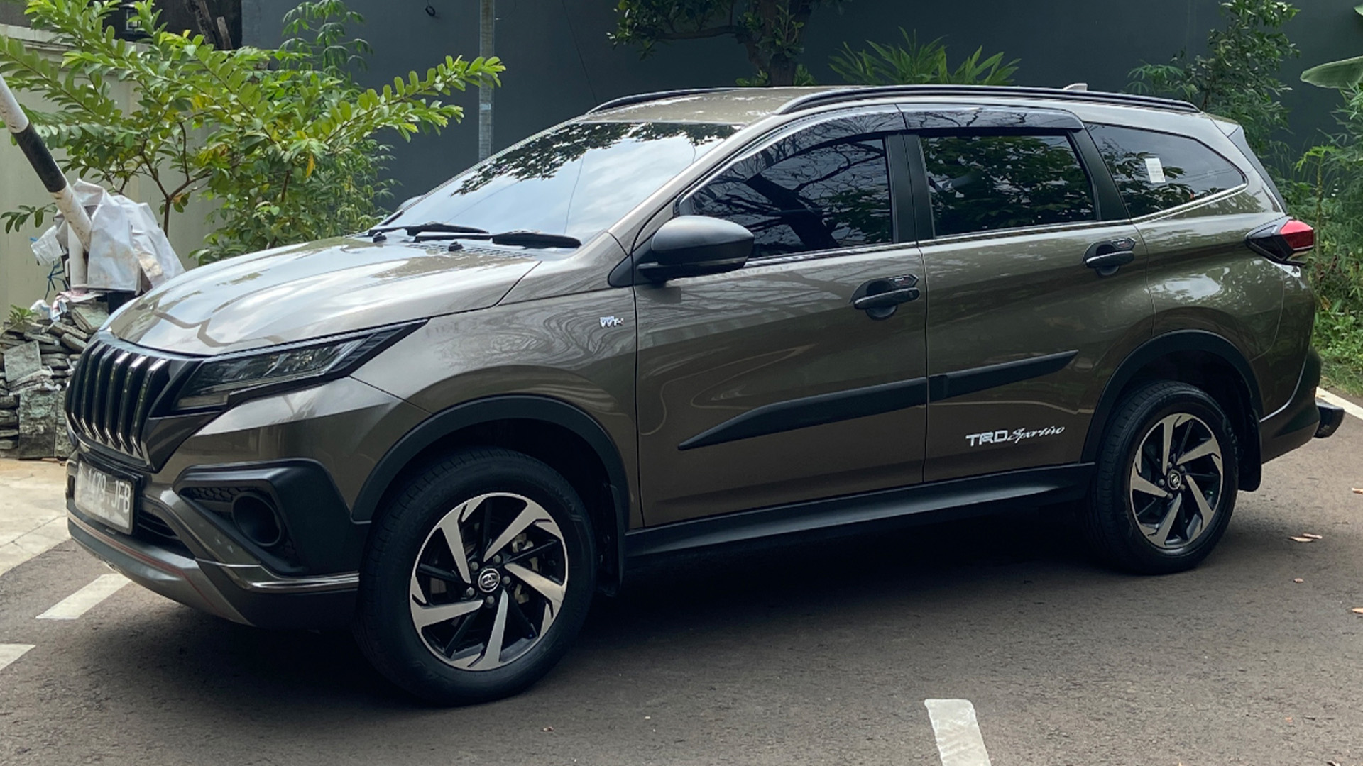 TOYOTA Rush S Trd