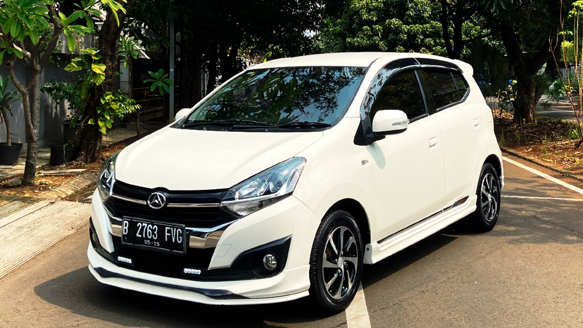 DAIHATSU Ayla R Dlx 2019 - Foto 8