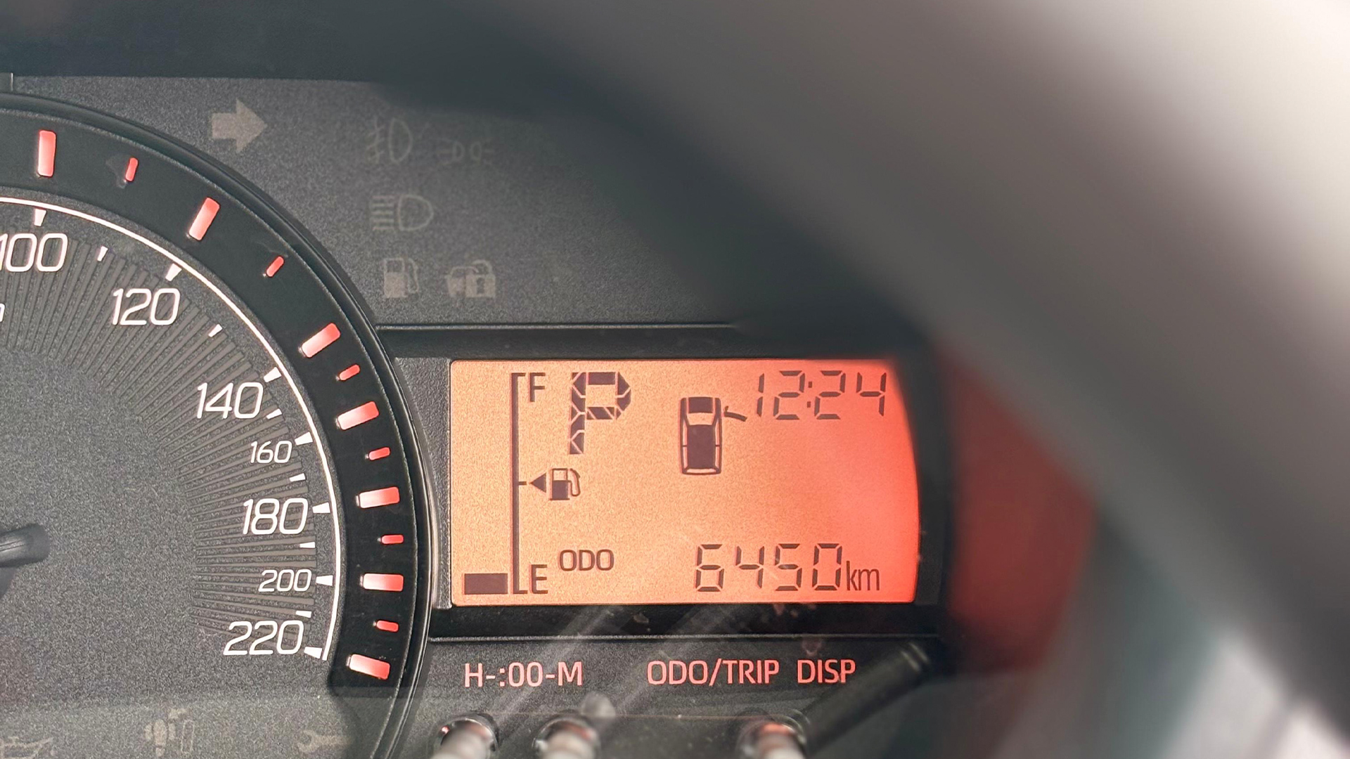 DAIHATSU Ayla R 2024 - Foto 8