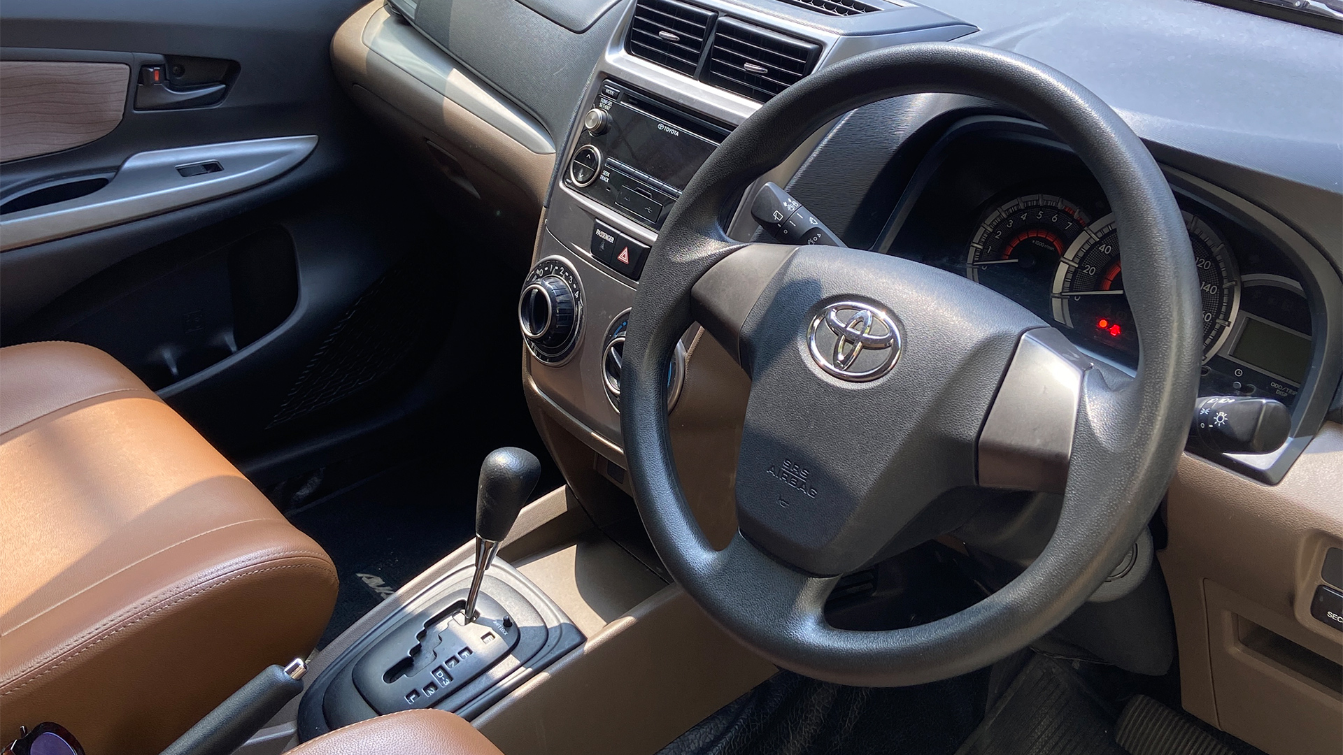 TOYOTA Avanza G 2018 - Foto 9