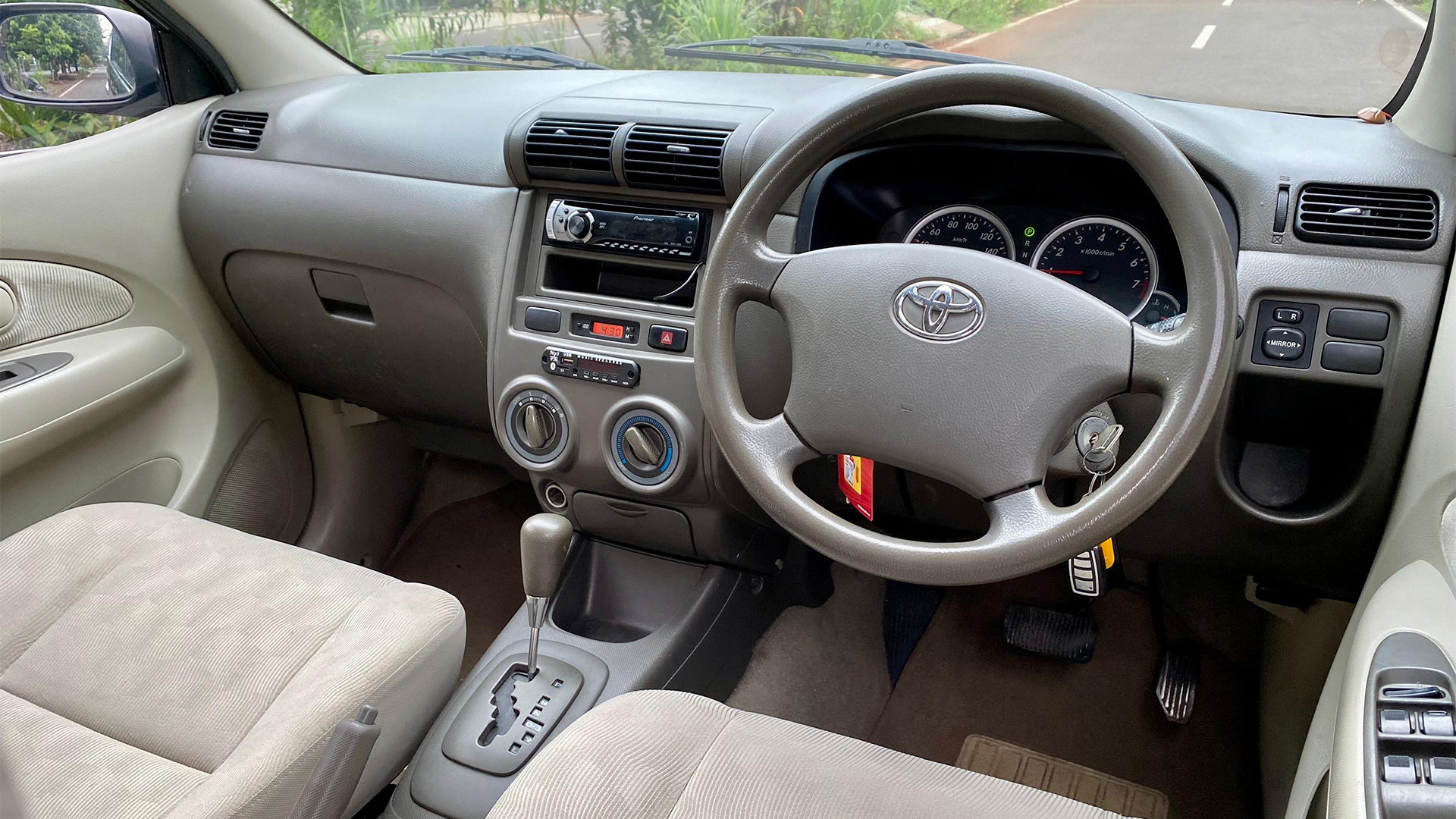 TOYOTA Avanza G 2009 - Foto 7
