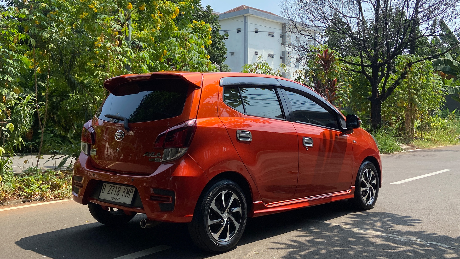DAIHATSU Ayla R Dlx 2017 - Foto 2