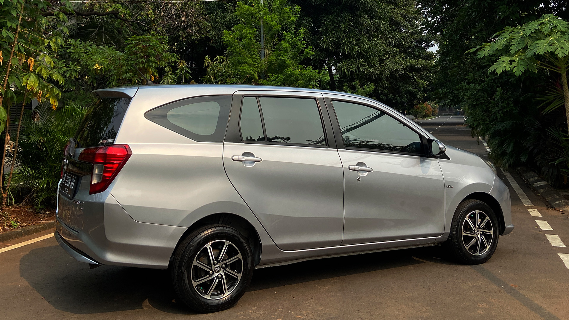 DAIHATSU Calya G 2019 - Foto 3
