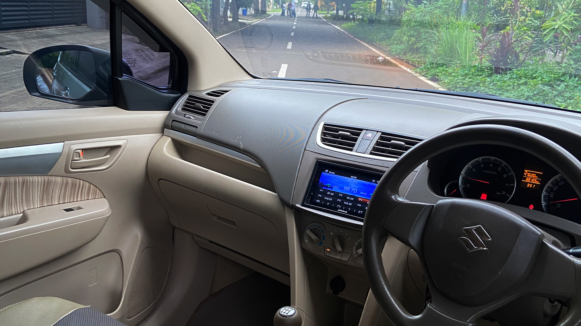 SUZUKI Ertiga G L 2016 - Foto 7